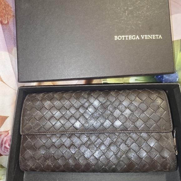 Bottega Veneta Handbags - Bottega Veneta Brown Woven Wallet